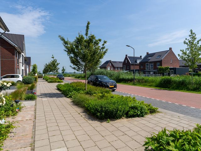 Boomgaard 37, Nieuwendijk