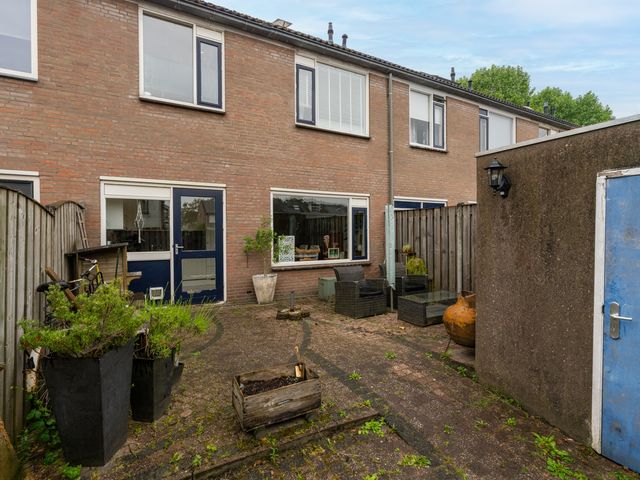 Merweplein 39, Woudrichem