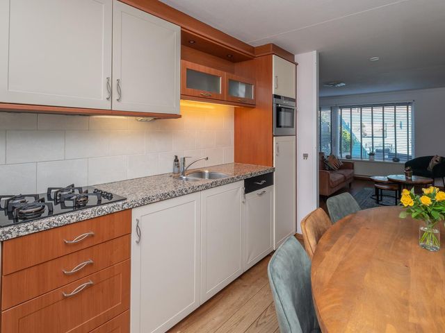 Boterbloem 28, Hendrik-Ido-Ambacht