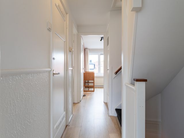 van Watervlietstraat 28, Voorburg