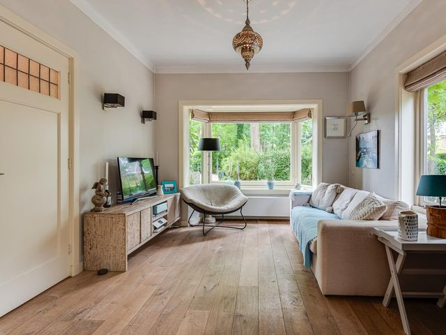 Melvill van Carnbeelaan 25, Driebergen-Rijsenburg