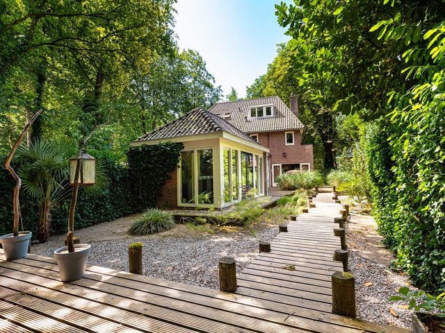 Melvill van Carnbeelaan 25, Driebergen-Rijsenburg