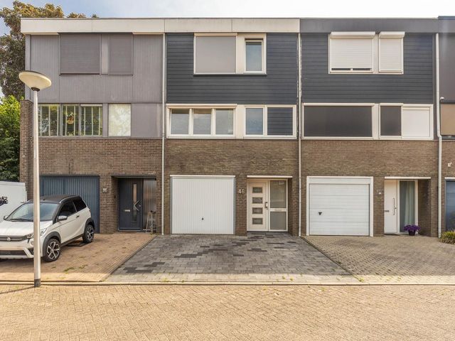 De Thun 46, Heerlen