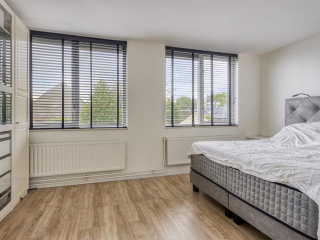 Serenadelaan 7, Barendrecht