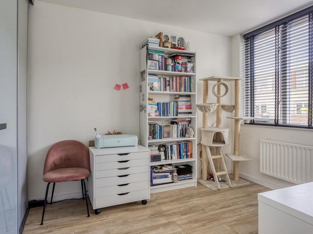 Serenadelaan 7, Barendrecht