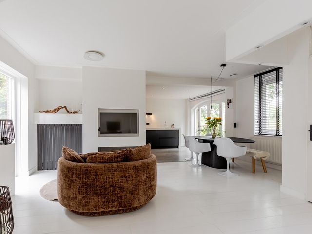 Oesterdam 7, Hoofddorp