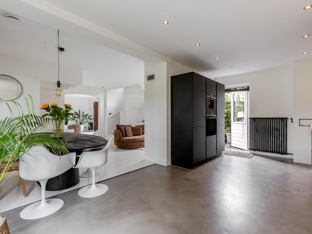 Oesterdam 7, Hoofddorp