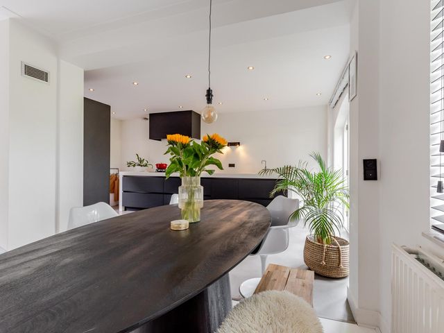 Oesterdam 7, Hoofddorp