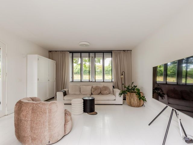 Oesterdam 7, Hoofddorp
