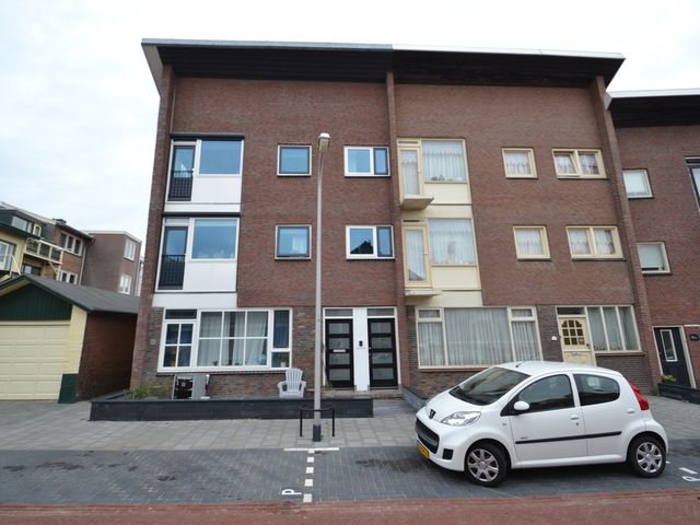 Jan Tooropstraat 4, Katwijk