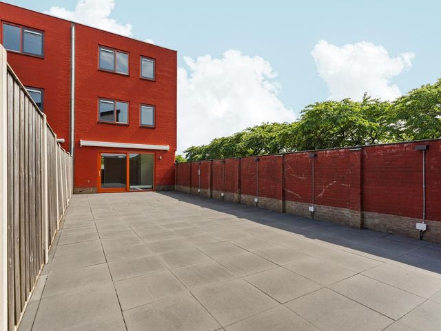 Mahoniestraat 1, Almere
