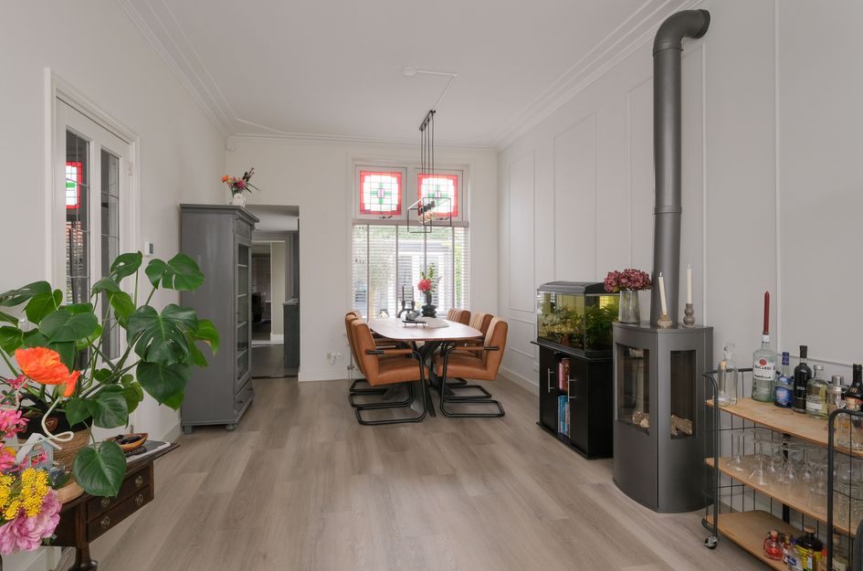 Ambtstraat 127