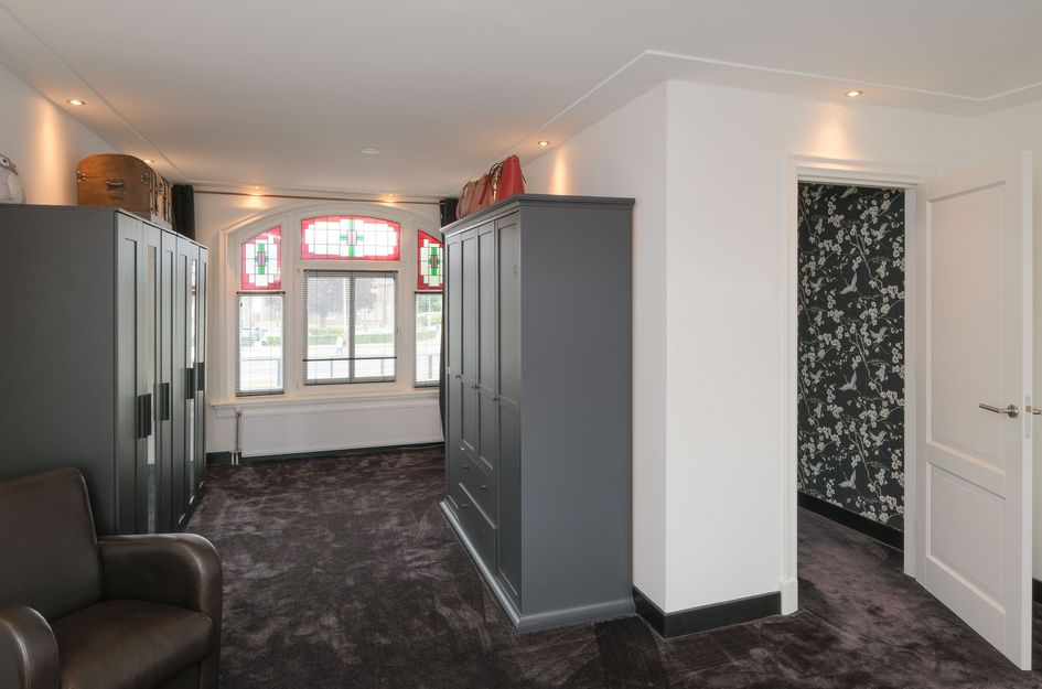 Ambtstraat 127