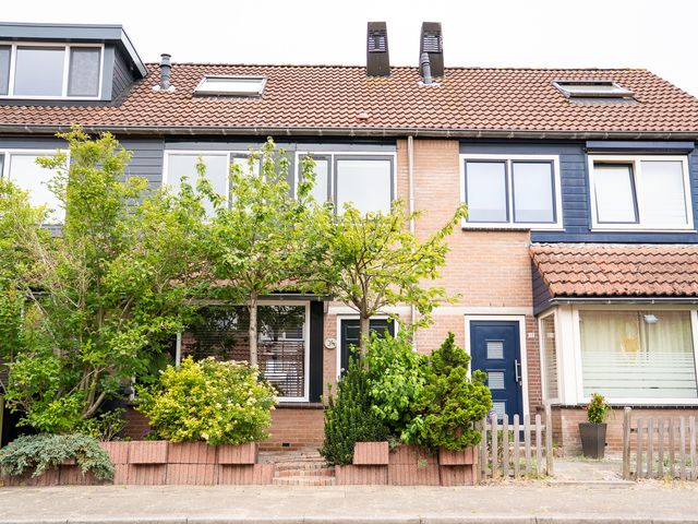 Mossel 34, Hellevoetsluis