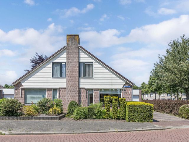 Mastenbroek 2, Emmeloord