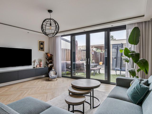 Mazurka 45, Zaandam