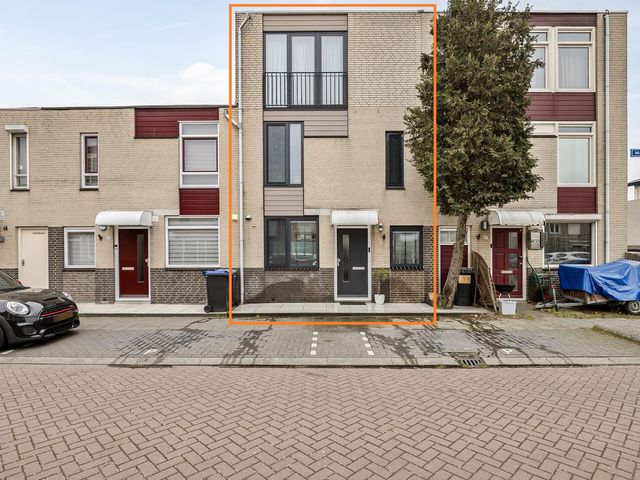 Mazurka 45, Zaandam