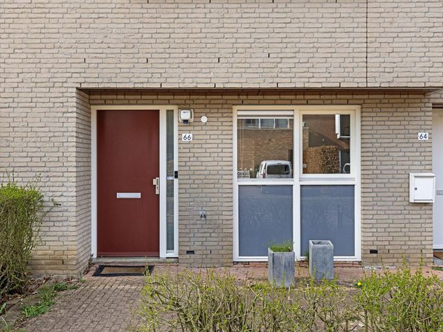 Emily Brontesingel 66, Arnhem
