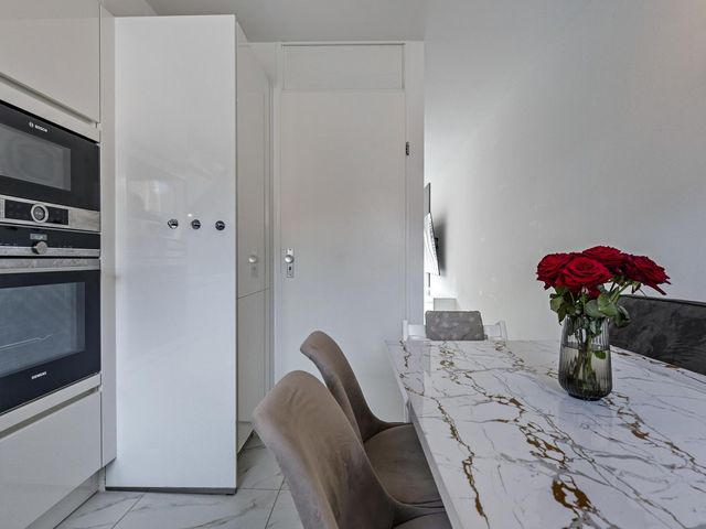 Emily Brontesingel 66, Arnhem