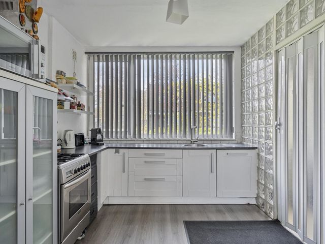 Linnaeusstraat 92, Zaandam