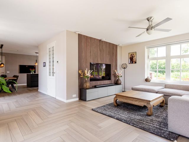Beemdlaar 52, Almere