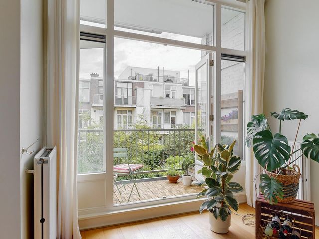 Sneeuwbalstraat 6, 'S-Gravenhage