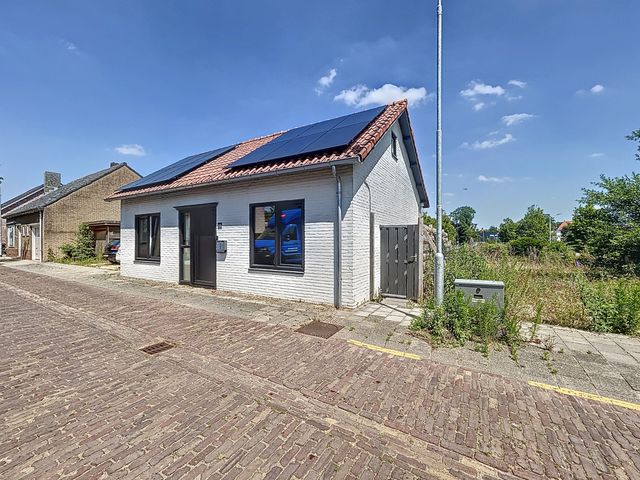 Pasdam 10, Sluis