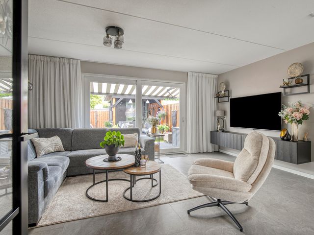 Cole Porterhof 8, Hoorn
