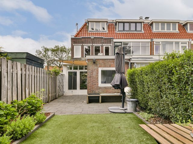 Leuvenstraat 19, Leiden