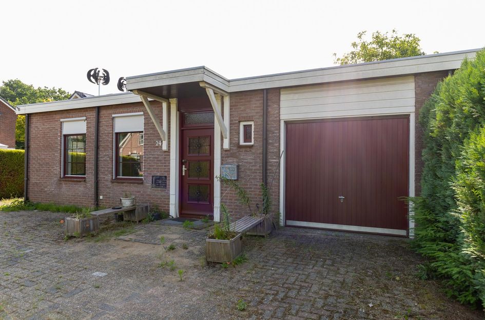 Oranjestraat 24