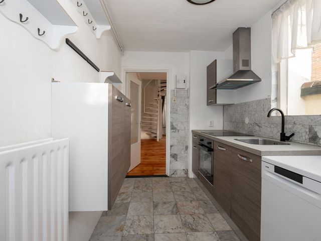 West 36, Hoorn