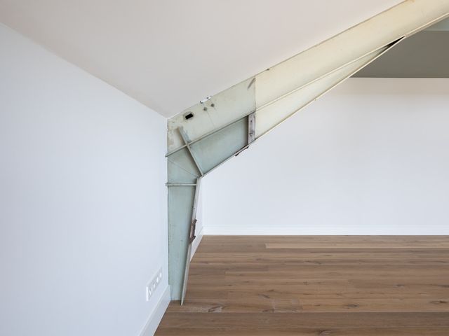West 49S, Avenhorn