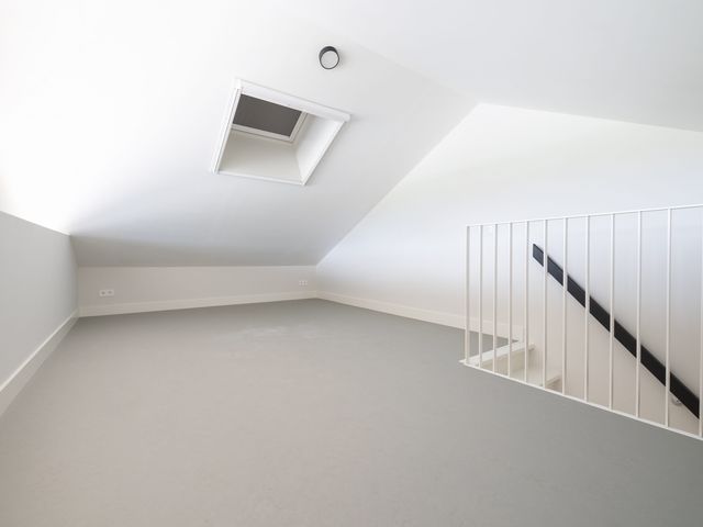 West 49S, Avenhorn
