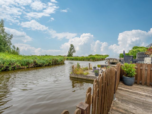 Serenade 33, Zaandam