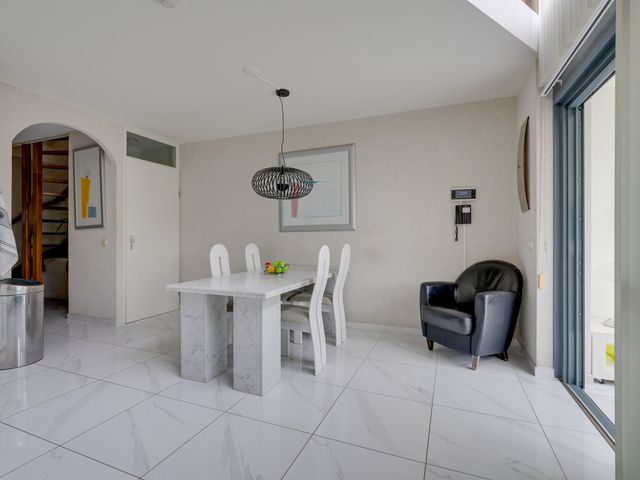 Serenade 33, Zaandam