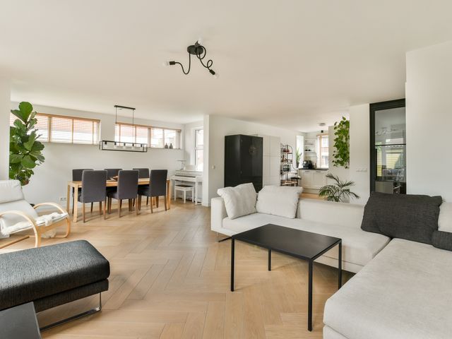 Rodelindalaan 38, Nieuw-Vennep
