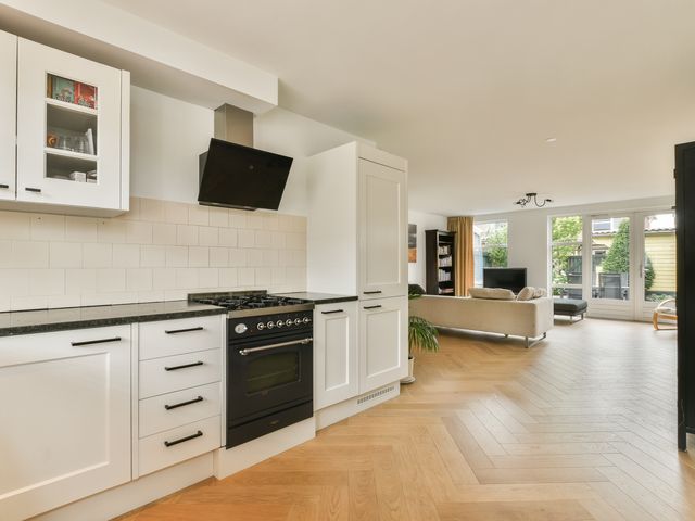 Rodelindalaan 38, Nieuw-Vennep