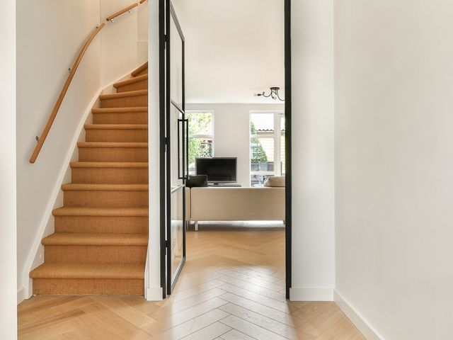 Rodelindalaan 38, Nieuw-Vennep