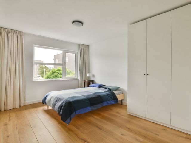 Rodelindalaan 38, Nieuw-Vennep