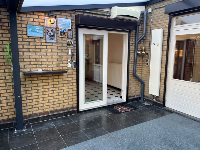 Rijnaakstraat 10, Maasbracht