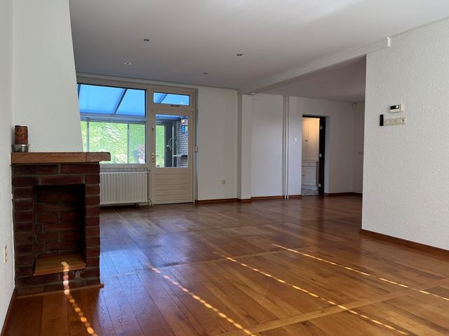 Rijnaakstraat 10, Maasbracht