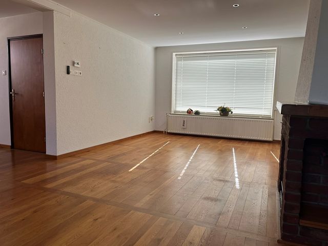 Rijnaakstraat 10, Maasbracht