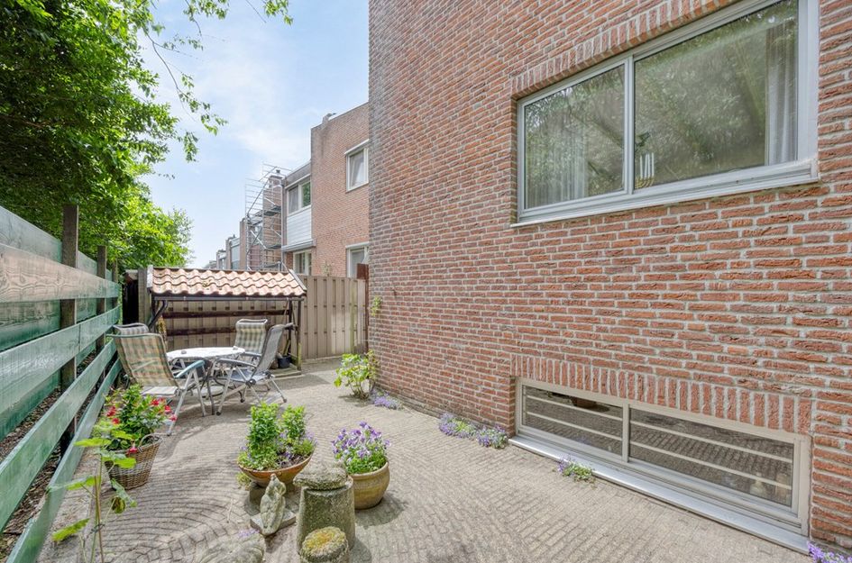 Tuinlaan 16