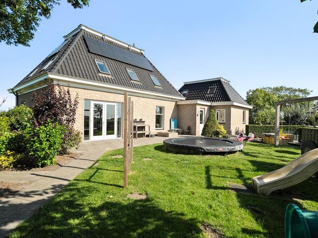 Middenweg 2a, Anna Paulowna
