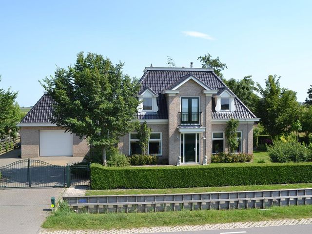 Middenweg 2a, Anna Paulowna