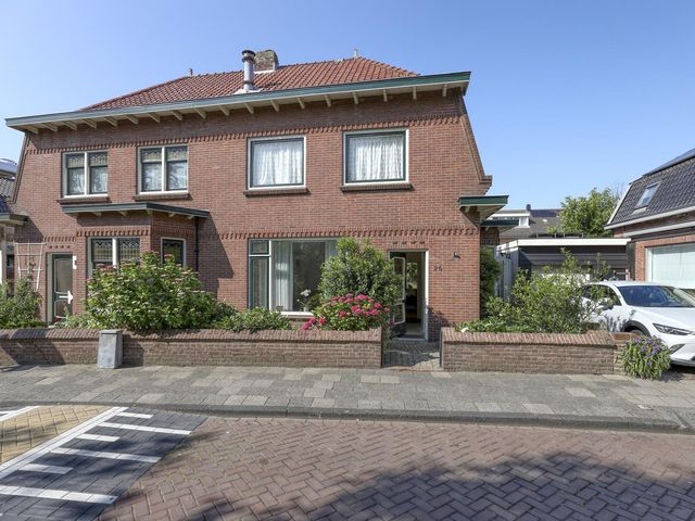 Willem III straat 24, Maasdijk