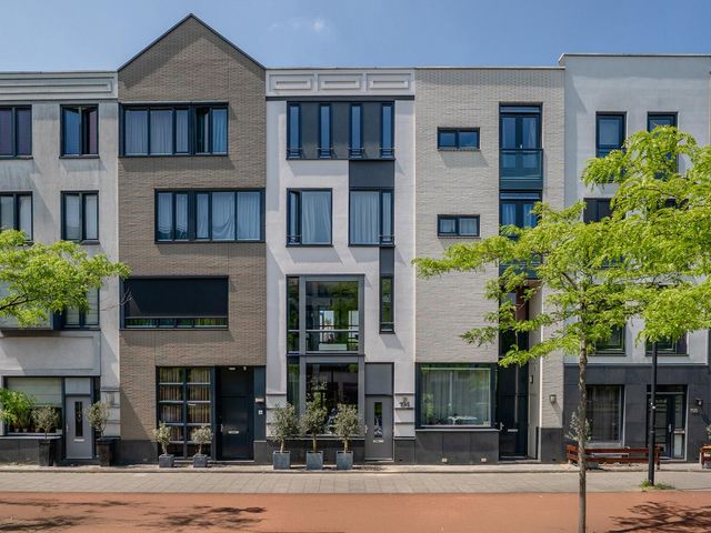 Avenue Carnisse 194, Barendrecht