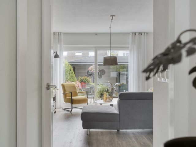 Israellaan 27, Zuidland