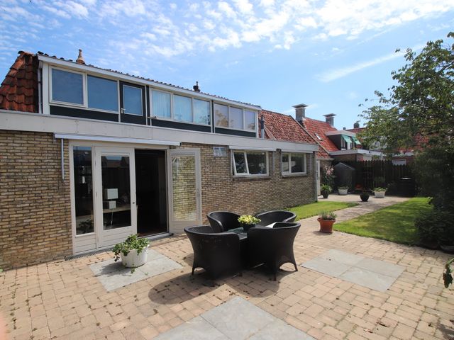 Dwarsnoard 16, Workum