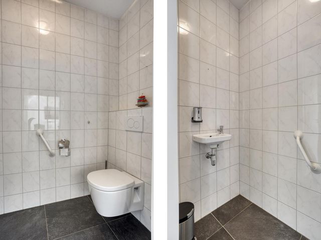 Nelson Mandelastraat 4, Heesch